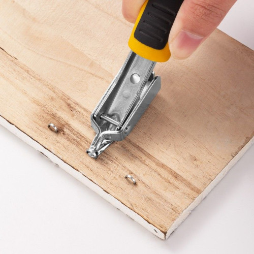 Степлеры, пистолеты, заклепочники Deli Мебельный степлер Deli DL238104 с набором скоб (2000шт D-тип, 2000шт Т-тип, 2000шт U-тип)